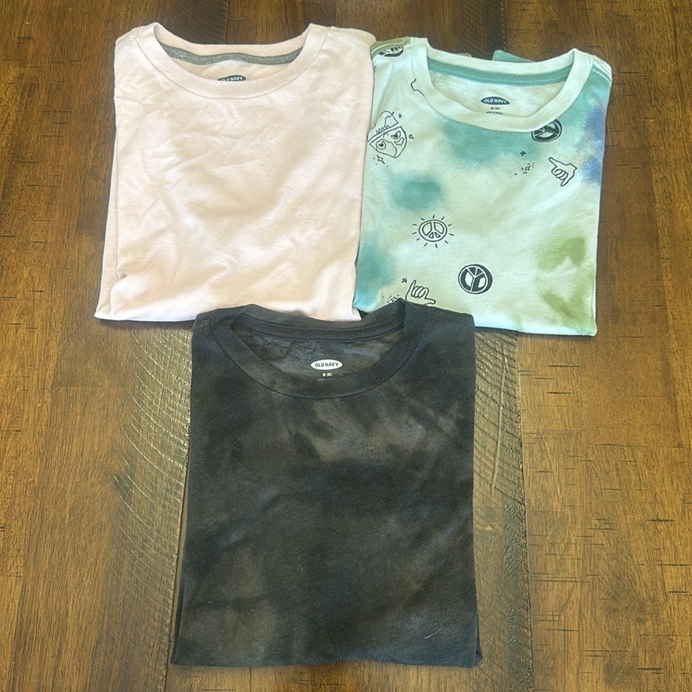 Old Navy Bundle of 3 Boys Short Sleeves Shirt
